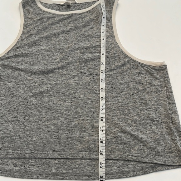 VICTORIA’S Secret Heather gray tank top with front pocket size M - Picture 11 of 16